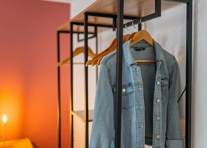 Golden Design Apartment, Zentral, Familie Und Business, 1000 Mbit Apartmán Duisburg